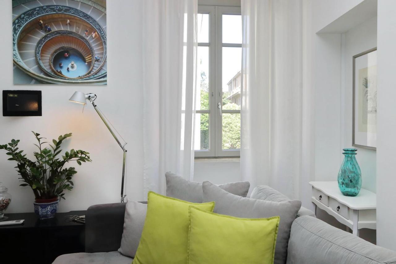 LUXURY APARTMENT VATICANO-S'PETER BASILICA - Wifi - AirCond Roma Exterior foto